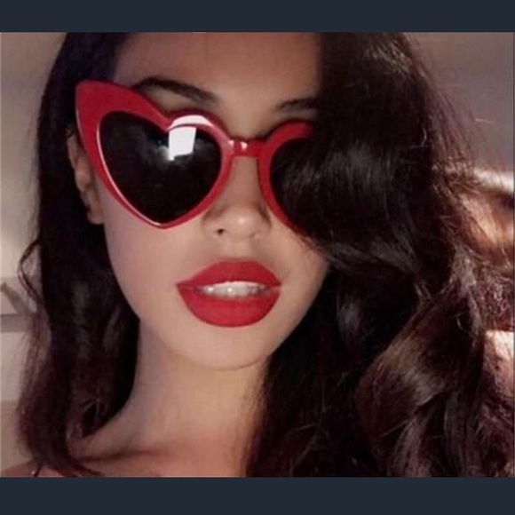 Heart Shaped Sunglasses - Picture 7 of 7